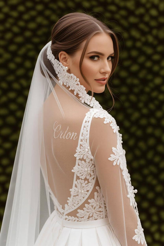 How to Pair an Embroidered Veil with a Lace Wedding Dress Without It Looking Too Busy？