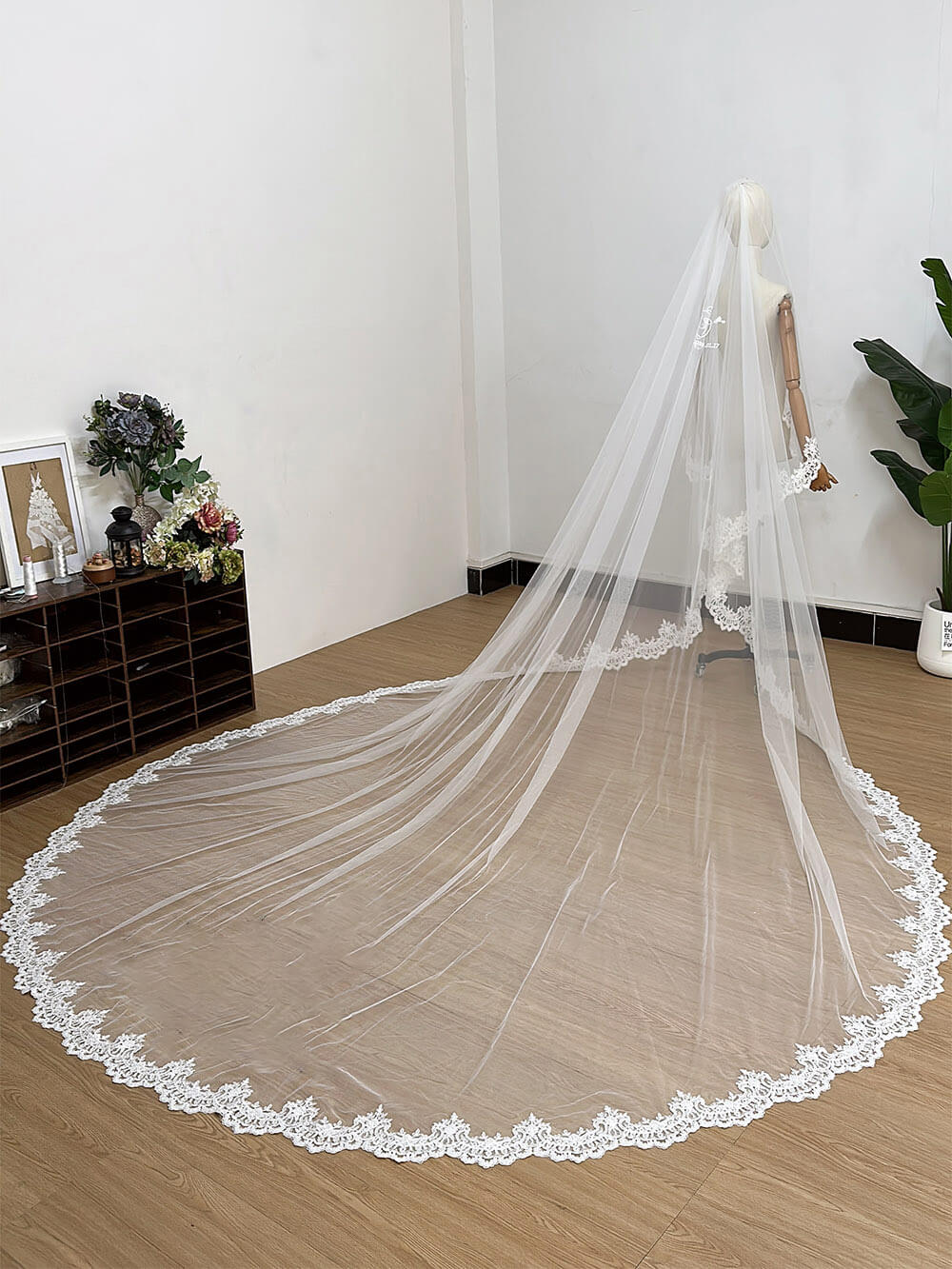 Bridal Chapel-Style Floor-Length Veil with 2 Layers Customizable with Embroidered Text/Names/Dates  80+350cm  Width: 3 meters