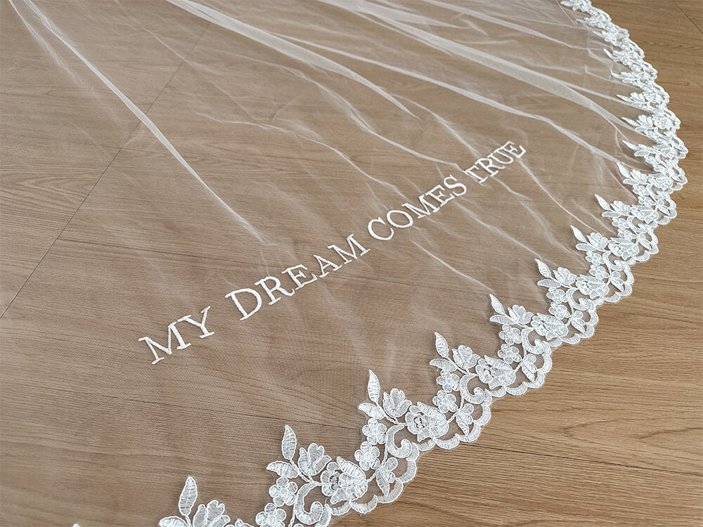 Bridal Double-Layer Lace-Edged Embroidered Words Church Veil  (80+300cm)