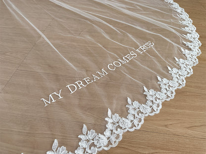 Bridal Double-Layer Lace-Edged Embroidered Words Church Veil  (80+300cm)